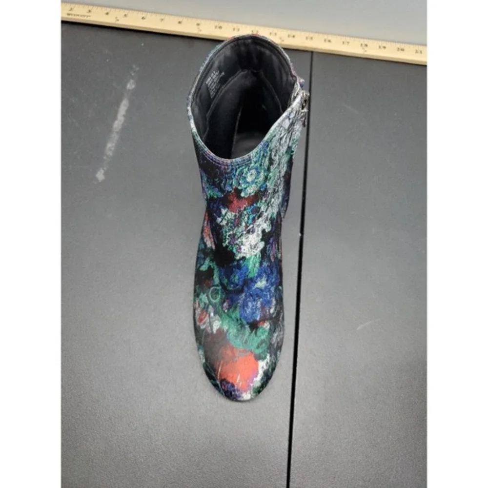Zigi Soho Nydia Ankle Booties Boots Womens Size 9 Black Multi Floral Side Zipper
